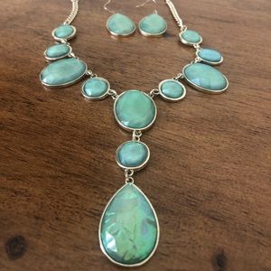 unk Jewelry - Turquoise Necklace & Earrings Set unk Jewelry - Turquoise Necklace & Earrings Set